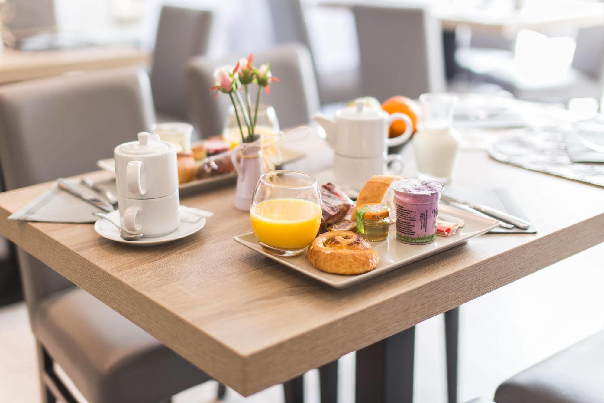 Hotel Le Dormeur Dorlisheim Екстериор снимка