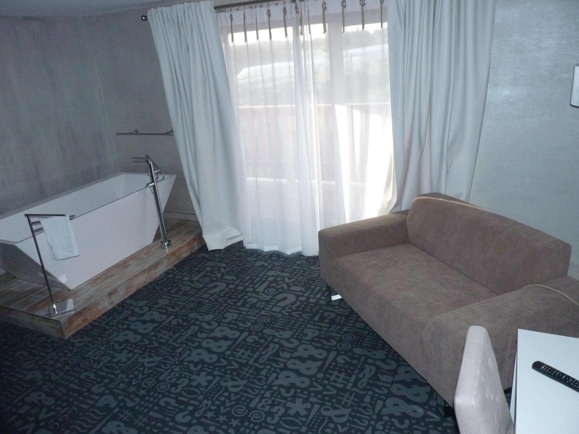 Hotel Le Dormeur Dorlisheim Екстериор снимка