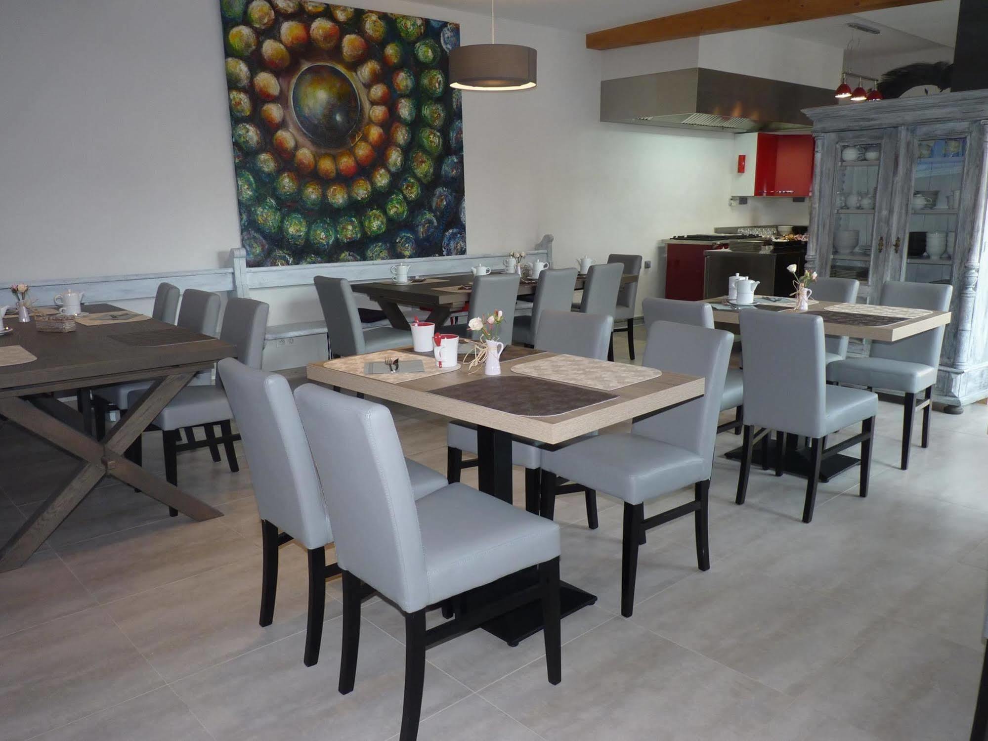Hotel Le Dormeur Dorlisheim Екстериор снимка